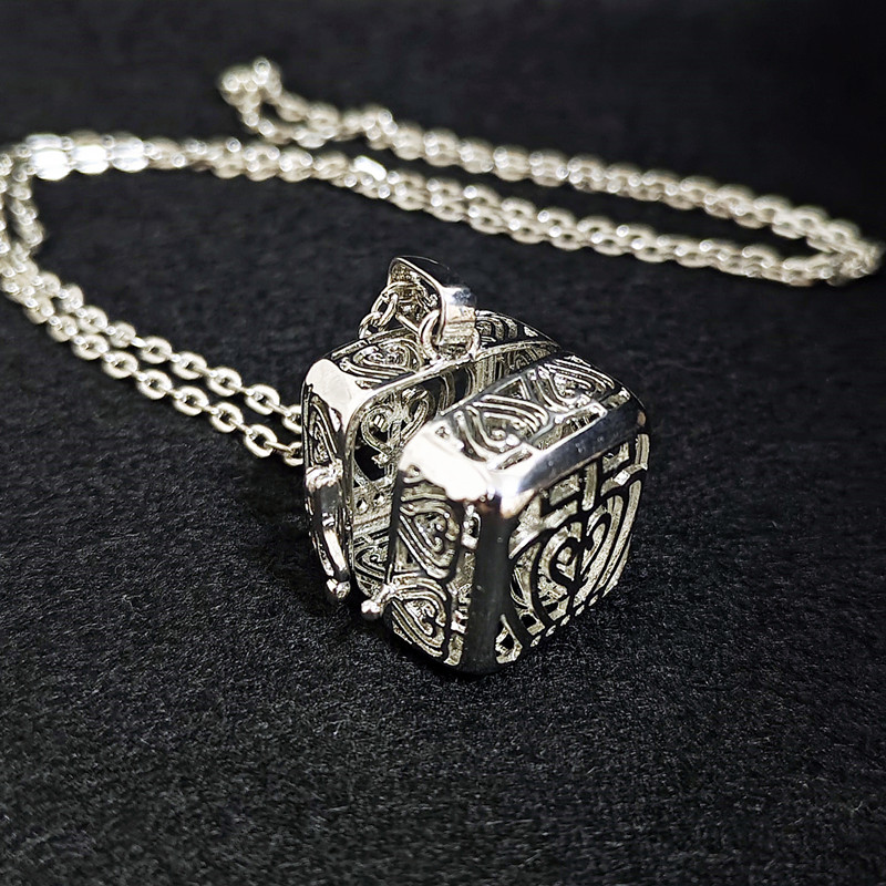 Vintage Brass Hollow Ball Lock - Diffuser Necklace Locket ulasan dan harga